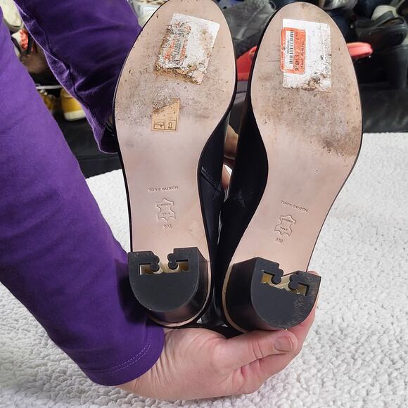 Tory Burch Brooke Stamped Heel Leather Bootie Womens SIZE 9 - Picture 5 of 6